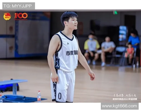 杭州足球队在精英赛中的心理素质分析与表现评估 杭州足球队在精英赛中的心理素质分析与表现评估