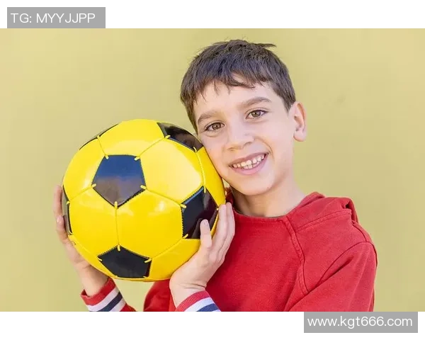 足球明星孩子们的超萌日常瞬间合集让你忍不住微笑 足球明星孩子们的超萌日常瞬间合集让你忍不住微笑